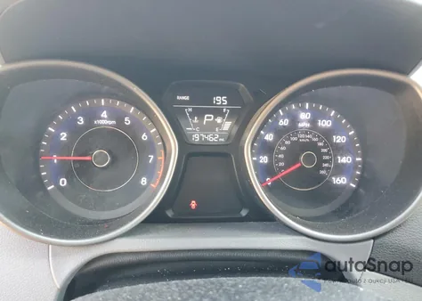 2016 Hyundai Elantra Se z USA, uszkodzony, nr VIN 5NPDH4AE1GH754081